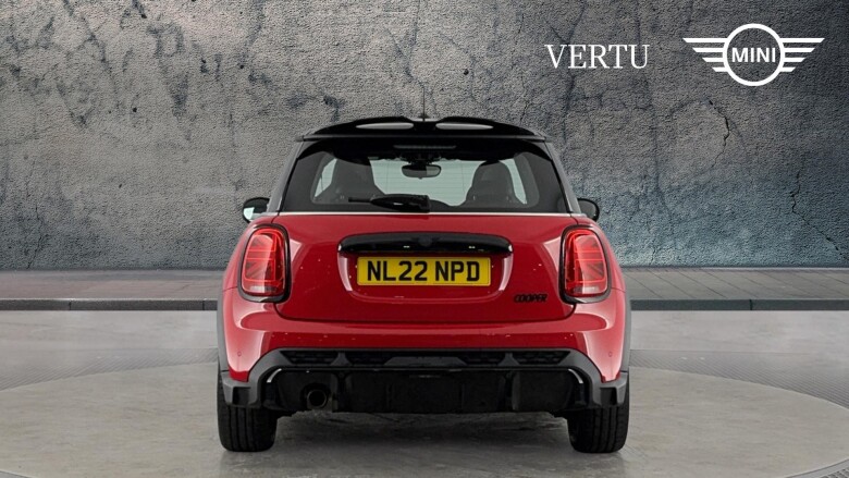 MINI Hatchback 1.5 Cooper Sport 3dr Auto [Nav Pack] Petrol Hatchback